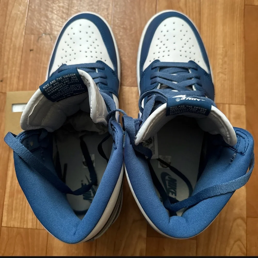 Air Jordan 1 Retro High OG ‘True Blue’ - Picture 8 of 10